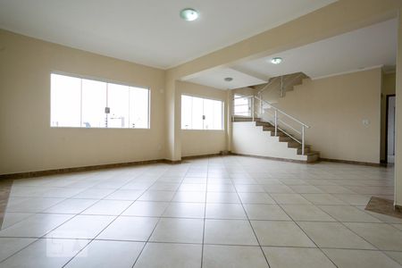 Sala de casa para alugar com 3 quartos, 230m² em Vila Aurora, São Paulo