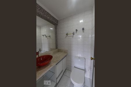 Banheiro Social de apartamento para alugar com 3 quartos, 68m² em Vila Carrão, São Paulo