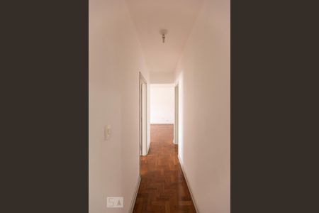 Corredor de apartamento à venda com 2 quartos, 100m² em Vila Buarque, São Paulo
