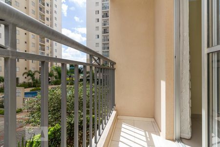 Sacada de apartamento à venda com 2 quartos, 55m² em Vila Liviero, São Paulo