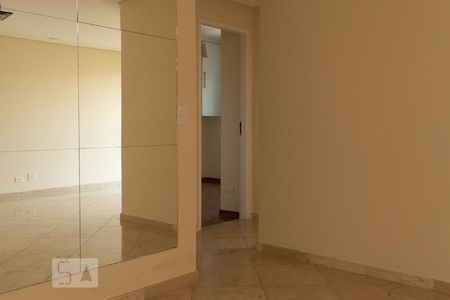 Sala de apartamento para alugar com 3 quartos, 70m² em Chácara Inglesa, São Paulo