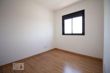 Quarto 1 de apartamento para alugar com 2 quartos, 49m² em Vila Yolanda, Osasco