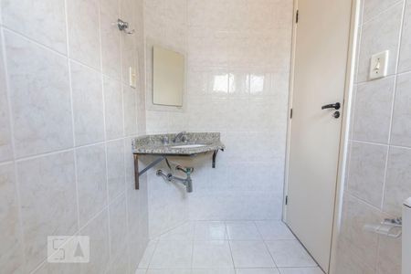 Banheiro de apartamento para alugar com 2 quartos, 65m² em Parada Inglesa, São Paulo