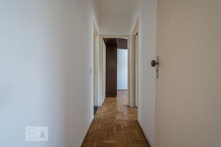 Corredor de apartamento para alugar com 2 quartos, 110m² em Santo Amaro, São Paulo