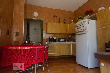 Cozinha de casa à venda com 2 quartos, 120m² em Conjunto Residencial Butanta, São Paulo