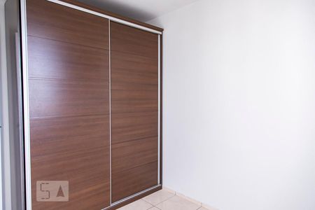 Quarto 1 de apartamento para alugar com 2 quartos, 47m² em Dom Cabral, Belo Horizonte