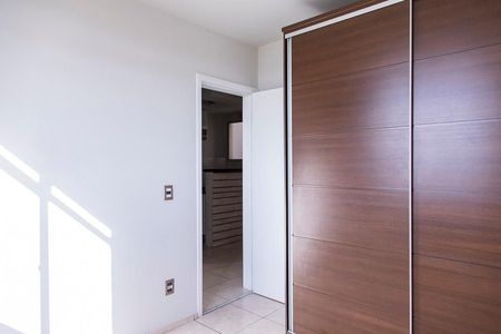 Quarto 1 de apartamento para alugar com 2 quartos, 47m² em Dom Cabral, Belo Horizonte