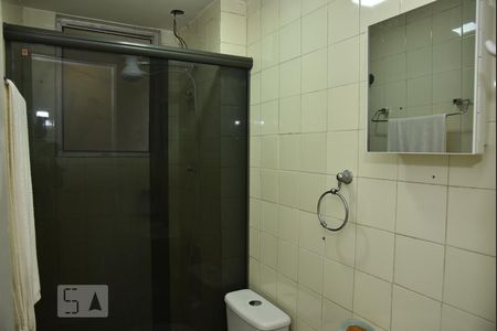 Banheiro de apartamento para alugar com 2 quartos, 50m² em Pechincha, Rio de Janeiro