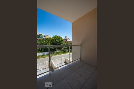 Varanda Quarto 1 de casa de condomínio para alugar com 2 quartos, 120m² em Real Parque, São José