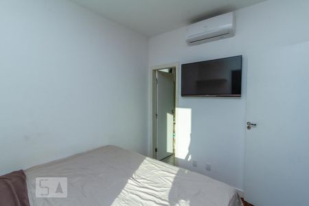 Suíte de apartamento à venda com 3 quartos, 70m² em Santa Tereza, Belo Horizonte