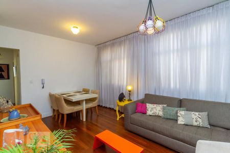 Sala de apartamento à venda com 3 quartos, 70m² em Santa Tereza, Belo Horizonte