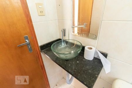 Banheiro de apartamento à venda com 2 quartos, 50m² em Itaquera, São Paulo