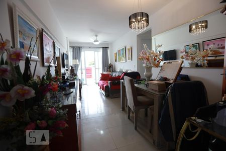 Apartamento à venda com 80m², 2 quartos e 1 vagaSala