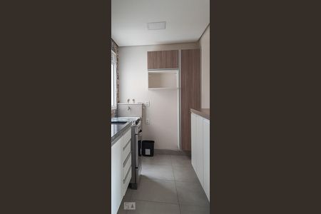 Apartamento à venda com 58m², 2 quartos e 1 vaga Apartamento à venda com 58m², 2 quartos e 1 vagaCozinha e Área de Serviço