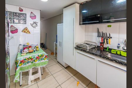 Apartamento à venda com 124m², 3 quartos e sem vaga Apartamento à venda com 124m², 3 quartos e sem vagaCozinha