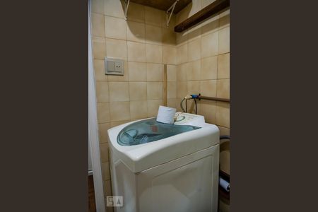 Banheiro de apartamento para alugar com 1 quarto, 30m² em Copacabana, Rio de Janeiro