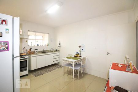 Apartamento para alugar com 3 quartos, 178m² em Sumarezinho, São Paulo