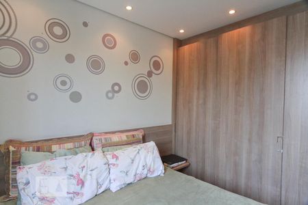 Quarto 1 de apartamento à venda com 2 quartos, 54m² em Vila Santa Delfina, São Paulo