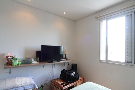 Quarto 1 de apartamento à venda com 2 quartos, 54m² em Vila Santa Delfina, São Paulo