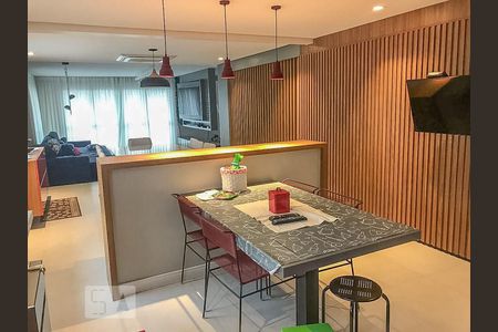 Cozinha de apartamento à venda com 3 quartos, 260m² em Santana, São Paulo