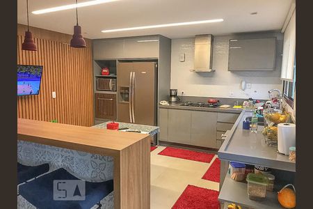 Cozinha de apartamento à venda com 3 quartos, 260m² em Santana, São Paulo