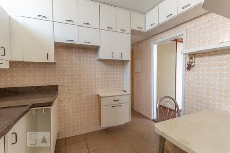 Cozinha de apartamento à venda com 3 quartos, 132m² em Santana, São Paulo