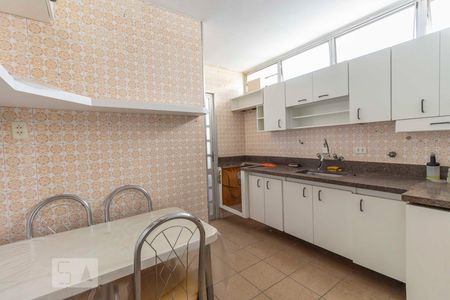 Cozinha de apartamento à venda com 3 quartos, 132m² em Santana, São Paulo