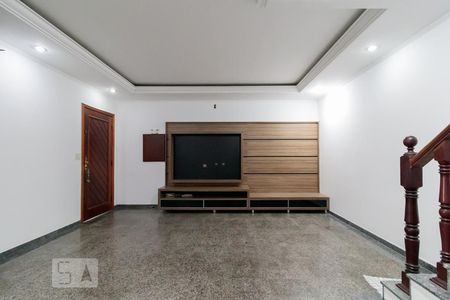Casa para alugar com 123m², 3 quartos e 3 vagasSala