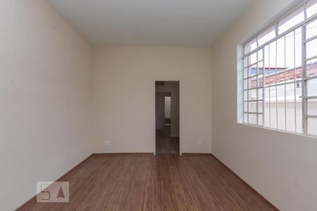 Sala de casa para alugar com 3 quartos, 180m² em Paraíso, Belo Horizonte