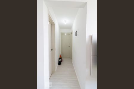 Corredor de apartamento para alugar com 2 quartos, 43m² em Jardim Las Vegas, Guarulhos