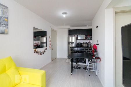 Sala de apartamento para alugar com 2 quartos, 43m² em Jardim Las Vegas, Guarulhos