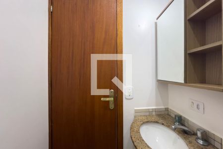 Banheiro de kitnet/studio para alugar com 1 quarto, 15m² em Ipiranga, São Paulo