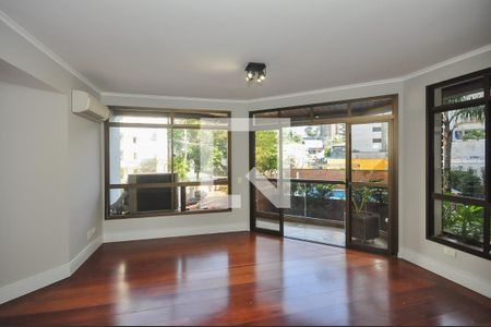 Sala de apartamento à venda com 3 quartos, 129m² em Real Parque, São Paulo