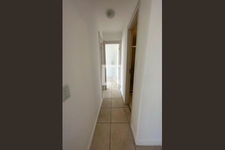 Corredor de apartamento à venda com 1 quarto, 70m² em Jacarepaguá, Rio de Janeiro