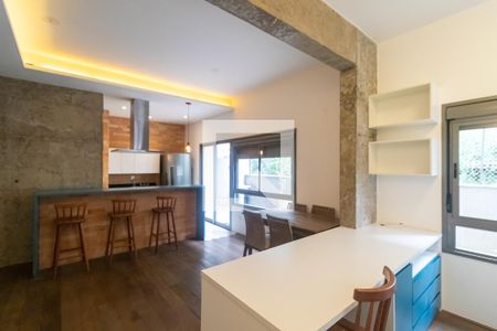 Sala de apartamento à venda com 1 quarto, 82m² em Vila Madalena, São Paulo