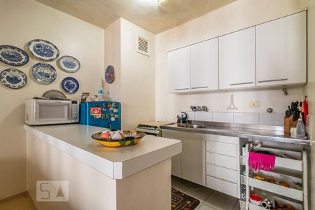 Cozinha de kitnet/studio para alugar com 1 quarto, 67m² em Alphaville, Barueri