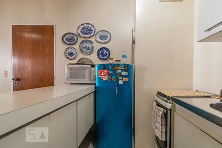 Cozinha de kitnet/studio para alugar com 1 quarto, 67m² em Alphaville, Barueri