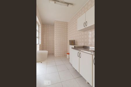 Cozinha de apartamento à venda com 1 quarto, 51m² em Jardim Floresta, Porto Alegre