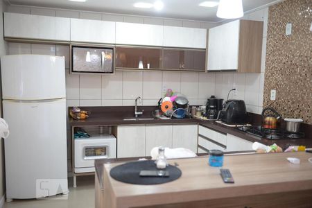Casa para alugar com 3 quartos, 180m² em Bairro Fátima, Canoas