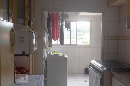 Cozinha de apartamento à venda com 3 quartos, 86m² em Vila Indiana, São Paulo