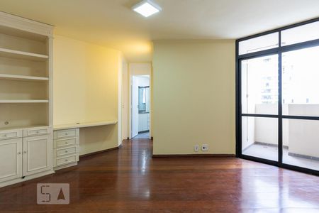 Sala de apartamento à venda com 1 quarto, 42m² em Indianópolis, São Paulo