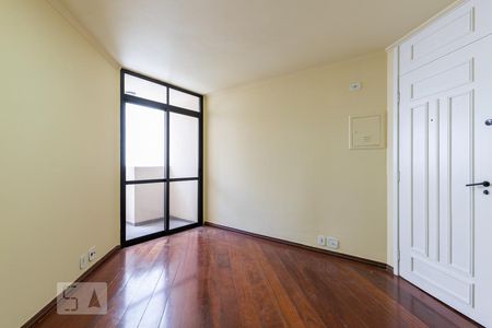 Sala de apartamento à venda com 1 quarto, 42m² em Indianópolis, São Paulo