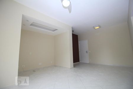 Sala de apartamento à venda com 1 quarto, 60m² em Humaitá, Rio de Janeiro