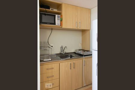Cozinha de apartamento à venda com 1 quarto, 30m² em Pinheiros, São Paulo