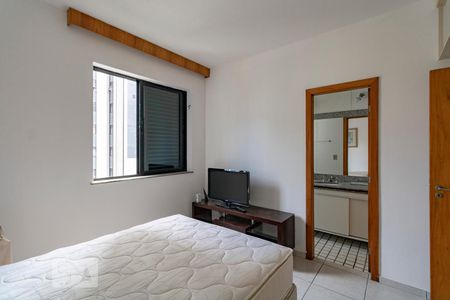 Suíte de apartamento para alugar com 1 quarto, 45m² em Funcionários, Belo Horizonte