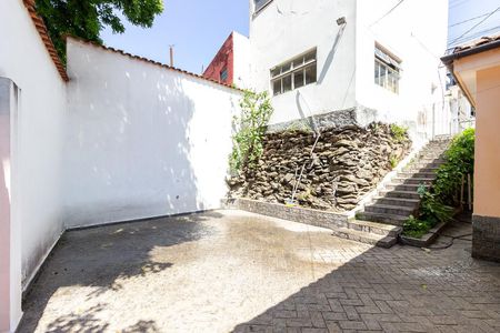 Casa à venda com 150m², 2 quartos e sem vaga Casa à venda com 150m², 2 quartos e sem vagaQuintal