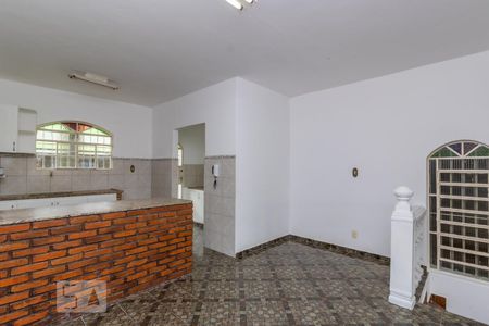 Sala 2 de casa para alugar com 3 quartos, 220m² em Céu Azul, Belo Horizonte