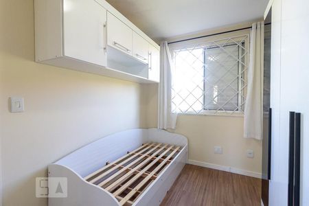 Quarto 2 de apartamento para alugar com 2 quartos, 48m² em Pinheirinho, Curitiba