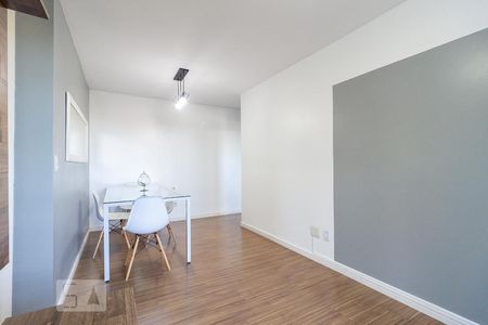 Sala de apartamento para alugar com 2 quartos, 48m² em Pinheirinho, Curitiba