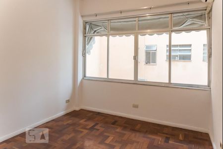 Quarto 1 de apartamento para alugar com 2 quartos, 60m² em Grajaú, Rio de Janeiro